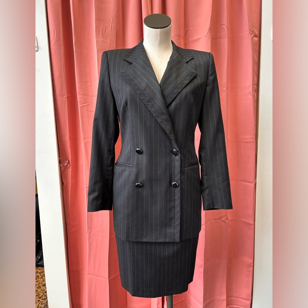 VINTAGE ESCADA Blazer and Skirt Set
